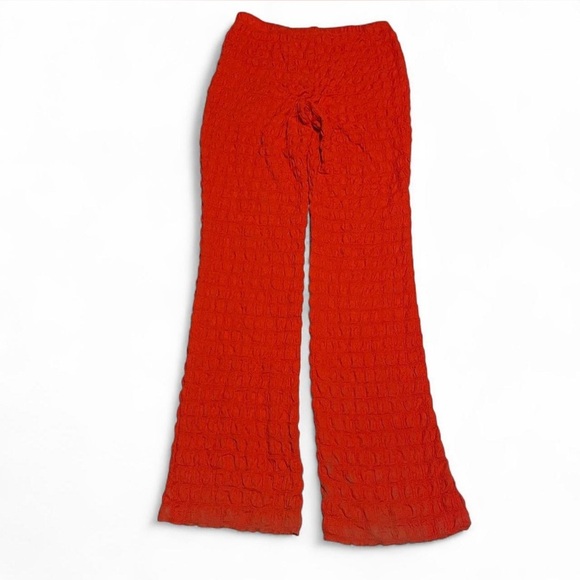 Urban Outfitters Festival Bubble Textured Flare Pants Red Size Small Stretch - Picture 2 of 8
